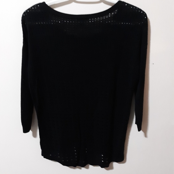 Junior's sweater - Picture 2 of 3